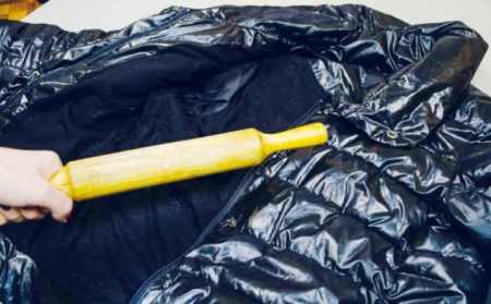 Як збити пух після прання: поради по догляду за пуховиками