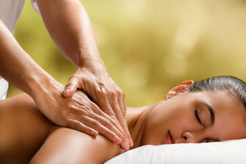 Професійний масаж в тренажерному залі: як правильно вибрати майстра